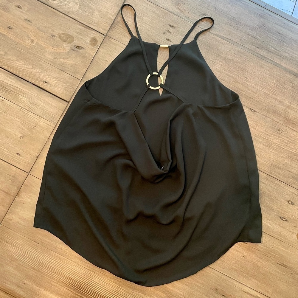 𝅺EXPRESS drape back hardware accented cami - Picture 5 of 6